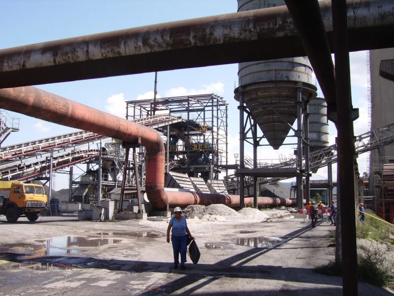 Проектиране на площадкови естакади, пресипни кули и опъвателни станции на транспортна система за въглища и варовик към нов котел на кипящ слой в ТЕЦ "Девен" АД