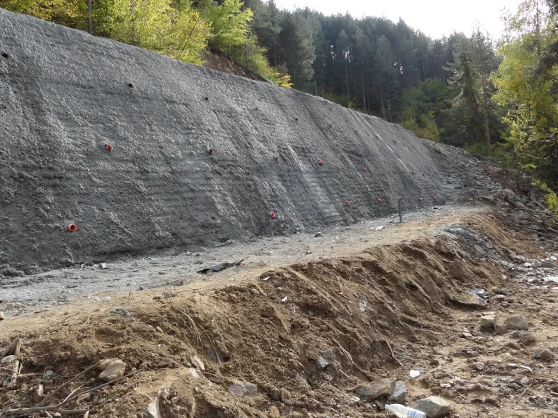 Аварийно укрепване на свлачищни участъци по общински път BLG 1277 /III-1972, Вълкосел - Сатовча - Кочан – Жижево при km 1+800