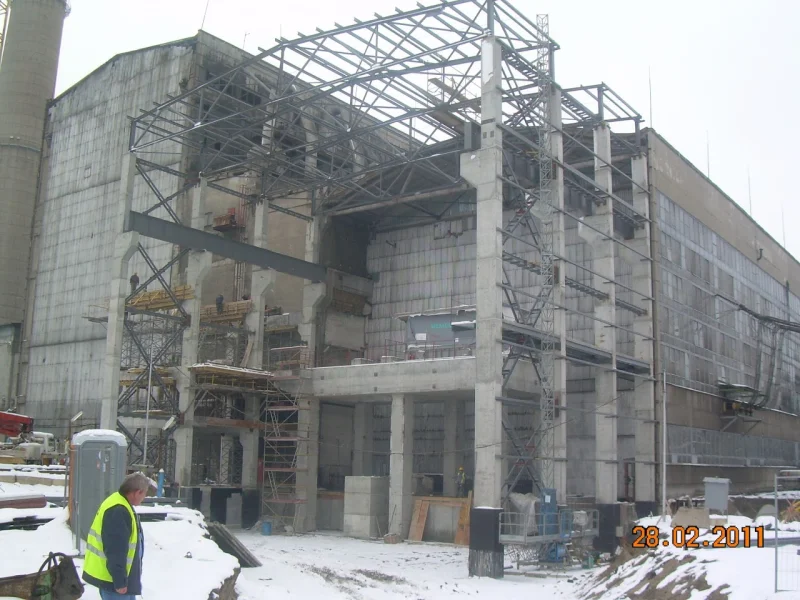 Главен корпус - инсталиране на турбогенератор № 3 в ТЕЦ"Свилоза"АД